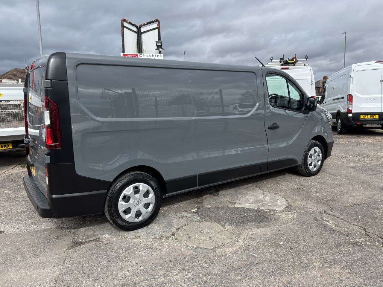 2022 RENAULT TRAFIC 2022 RENAULT TRAFIC
