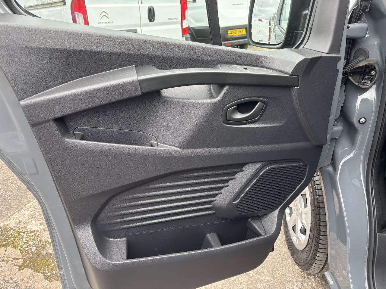 2022 RENAULT TRAFIC 2022 RENAULT TRAFIC