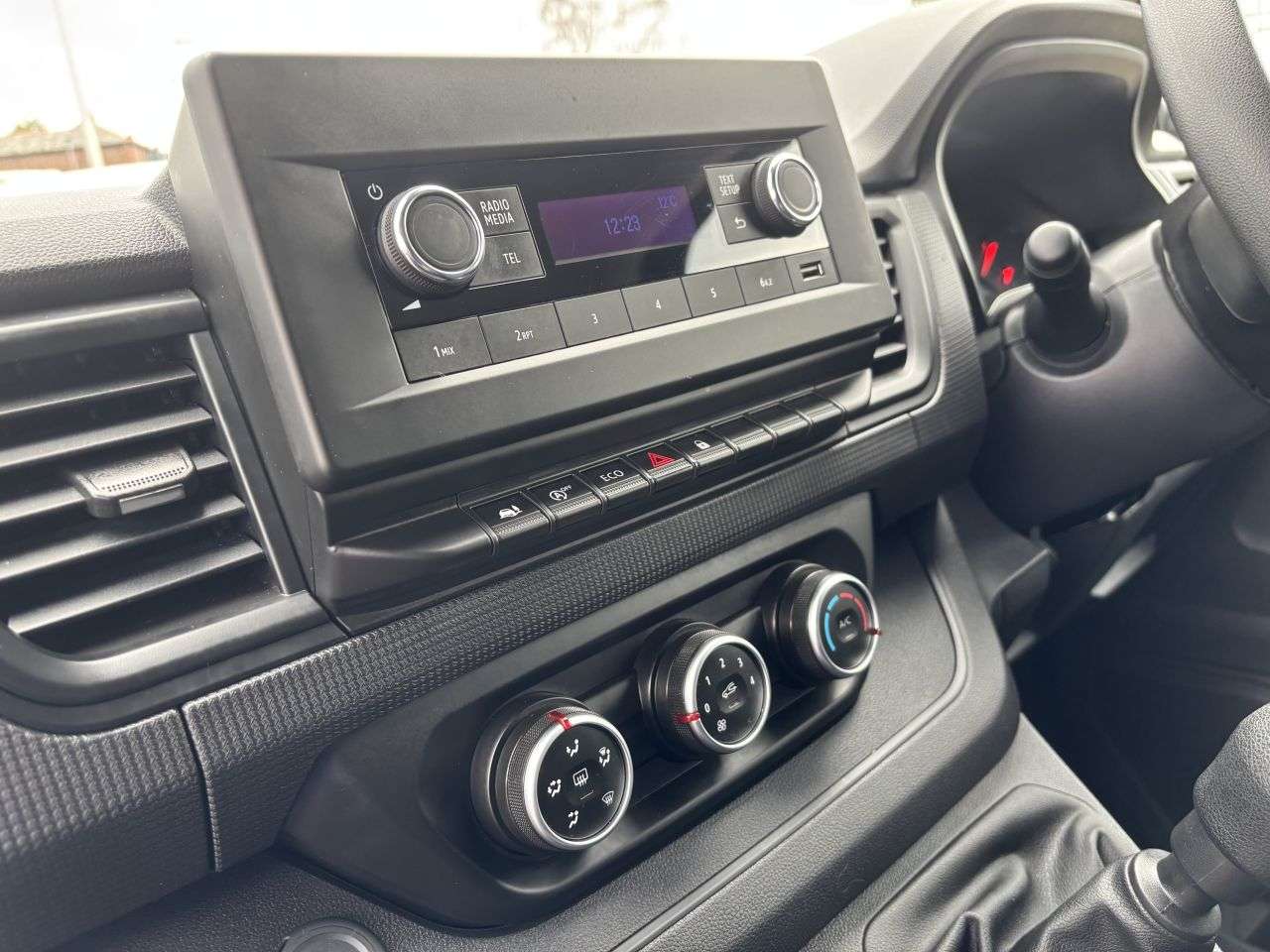 2022 RENAULT TRAFIC 2022 RENAULT TRAFIC