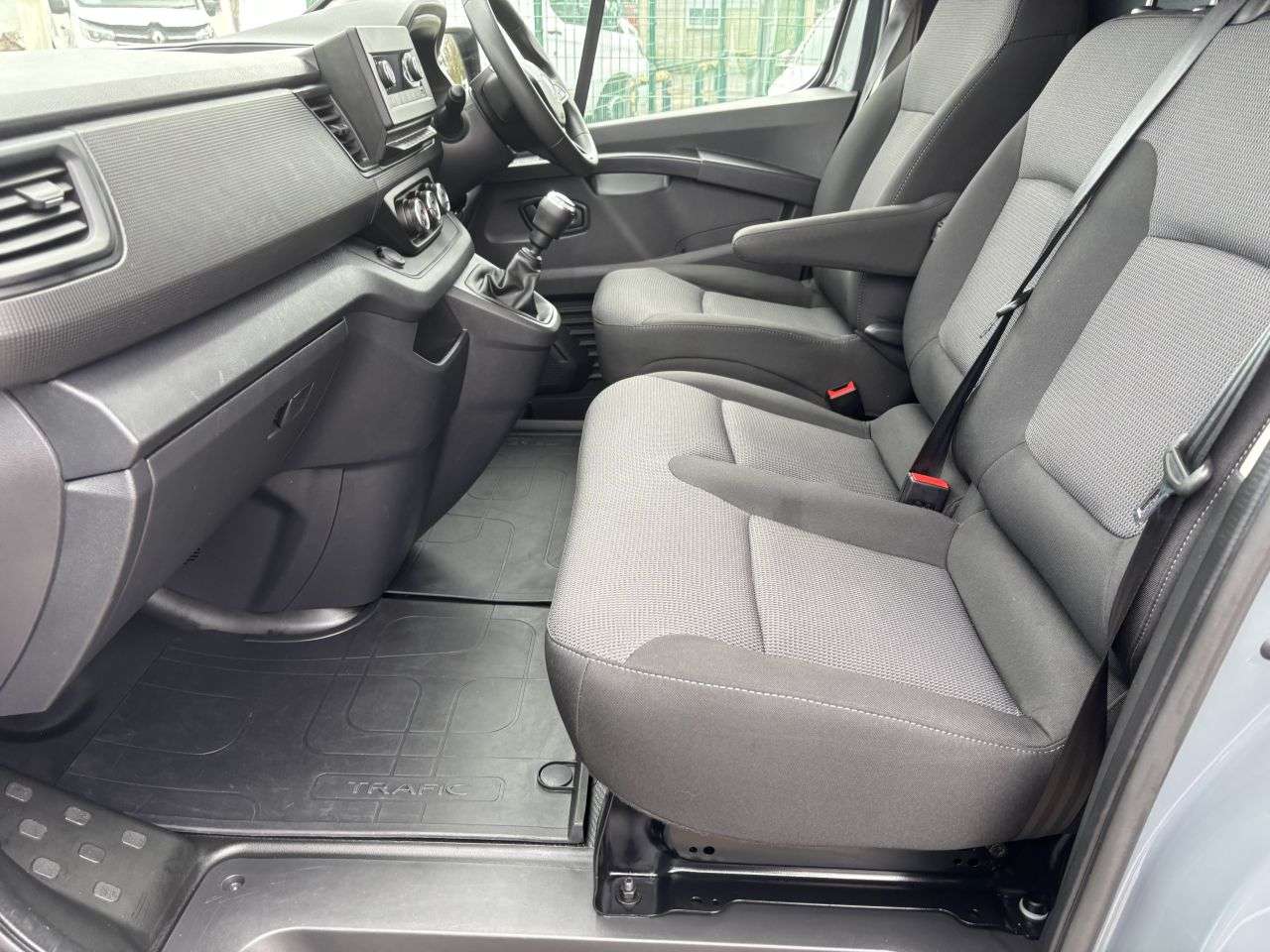 2022 RENAULT TRAFIC 2022 RENAULT TRAFIC