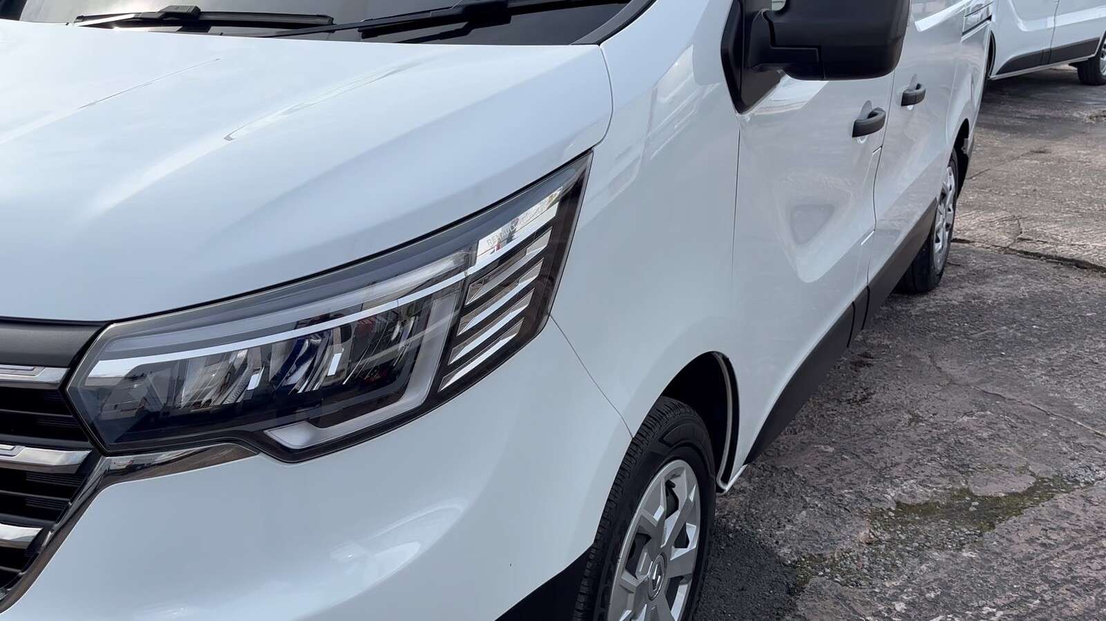 2023 RENAULT TRAFIC 2023 RENAULT TRAFIC