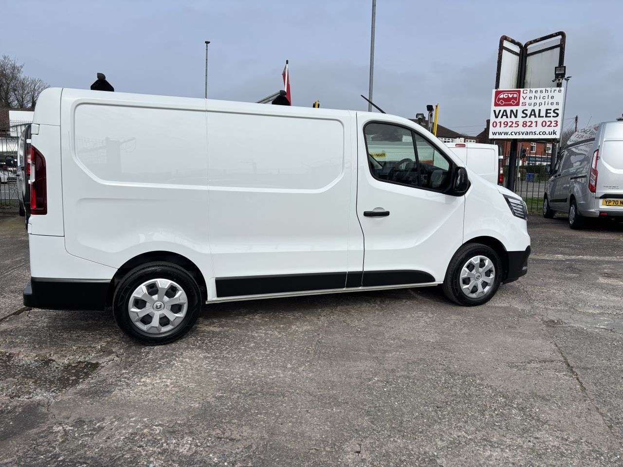 A 2023 RENAULT TRAFIC 2.0 dCi Blue SL28 Business+ Panel Van 5dr Diesel Manual L1 H1 Euro 6 (s/s) A 2023 RENAULT TRAFIC 2.0 dCi Blue SL28 Business+ Panel Van 5dr Diesel Manual L1 H1 Euro 6 (s/s)