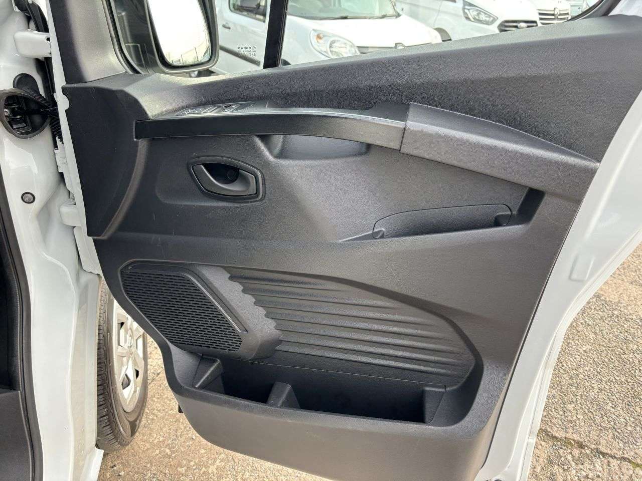 2023 RENAULT TRAFIC 2023 RENAULT TRAFIC