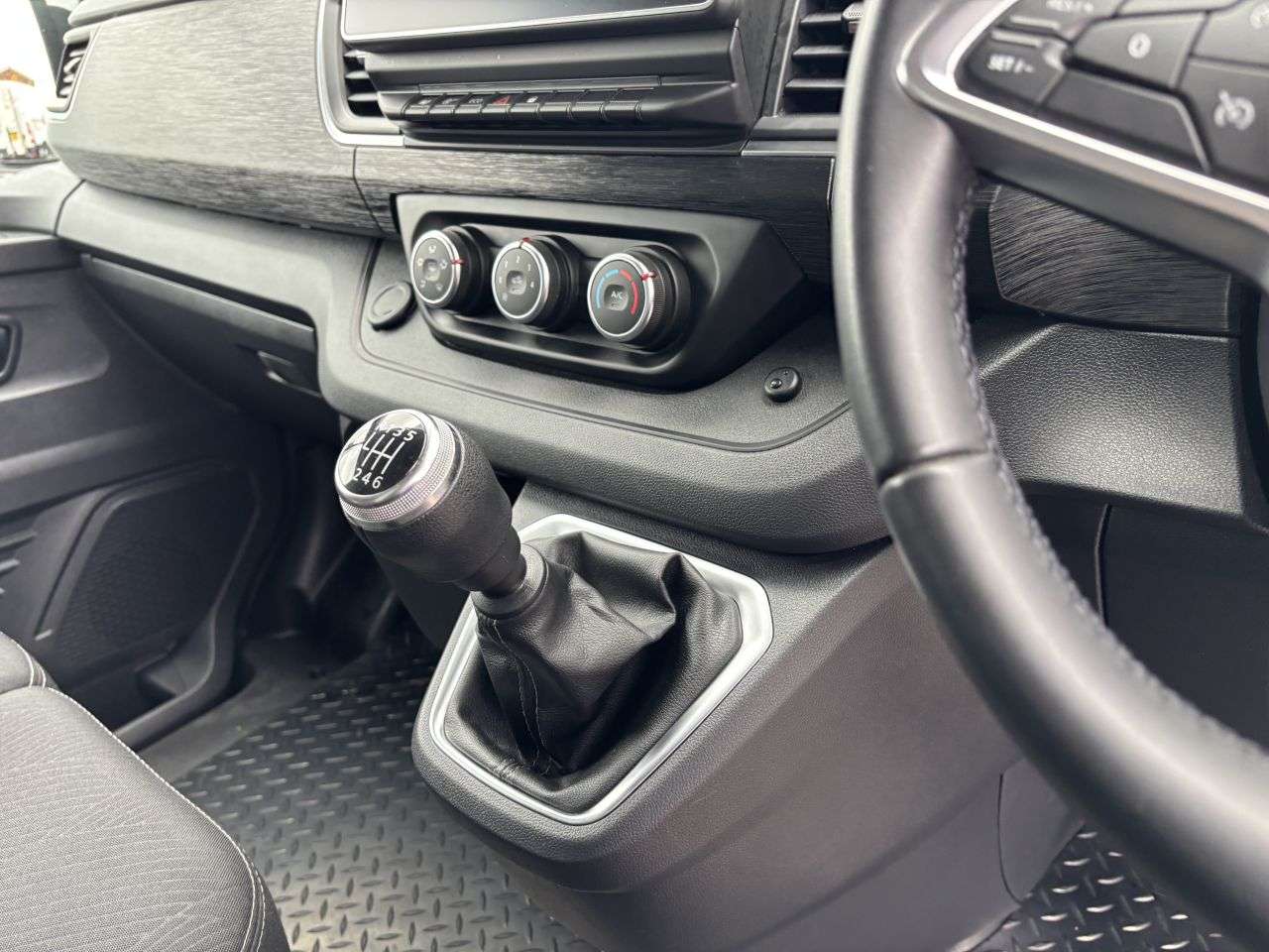 2024 NISSAN PRIMASTAR 2024 NISSAN PRIMASTAR