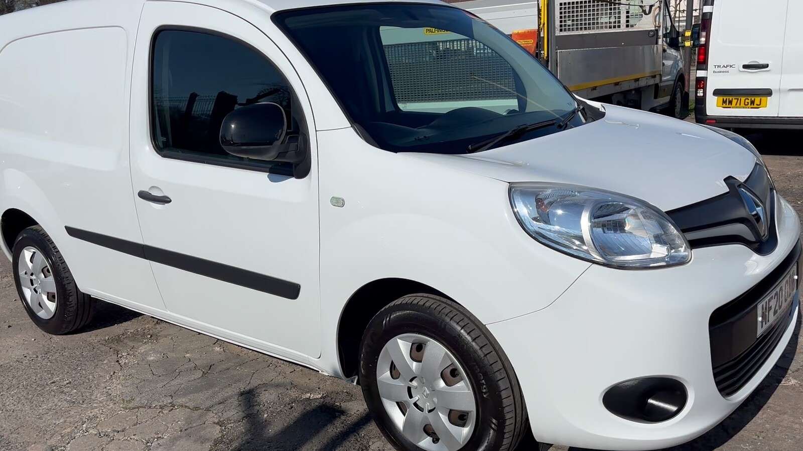 A 2020 RENAULT KANGOO 1.5 dCi ENERGY ML19 Business+ Panel Van 5dr Diesel Manual MWB Euro 6 (s/s) A 2020 RENAULT KANGOO 1.5 dCi ENERGY ML19 Business+ Panel Van 5dr Diesel Manual MWB Euro 6 (s/s)