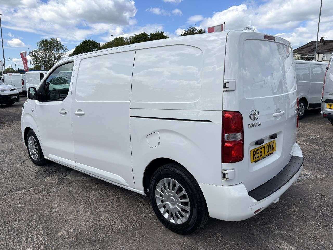 2017 TOYOTA PROACE 2017 TOYOTA PROACE