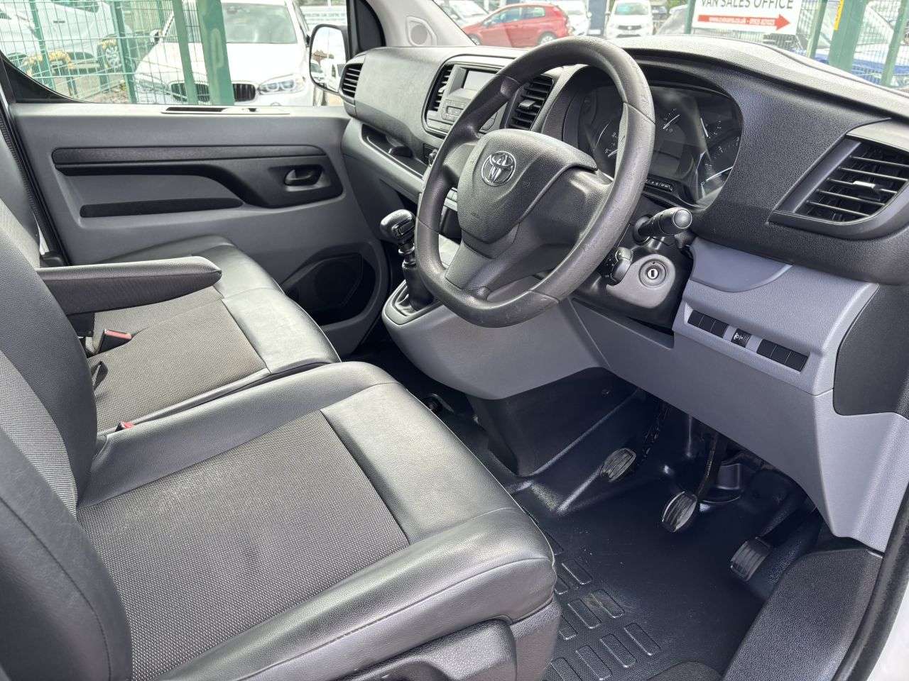 2017 TOYOTA PROACE 2017 TOYOTA PROACE