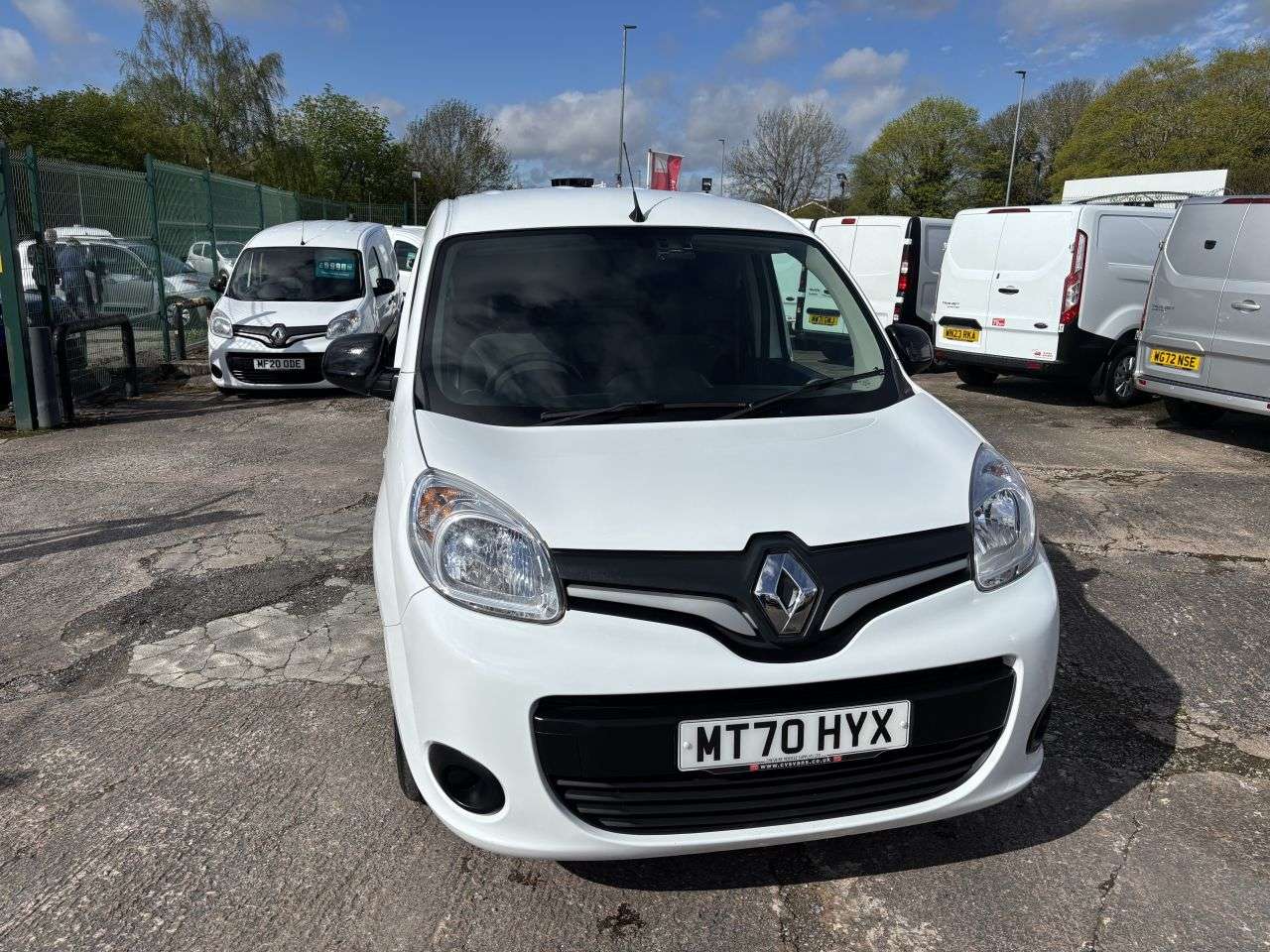 A 2020 RENAULT KANGOO 1.5 dCi ENERGY ML19 Business+ Panel Van 5dr Diesel Manual Euro 6 (s/s) (95 A 2020 RENAULT KANGOO 1.5 dCi ENERGY ML19 Business+ Panel Van 5dr Diesel Manual Euro 6 (s/s) (95