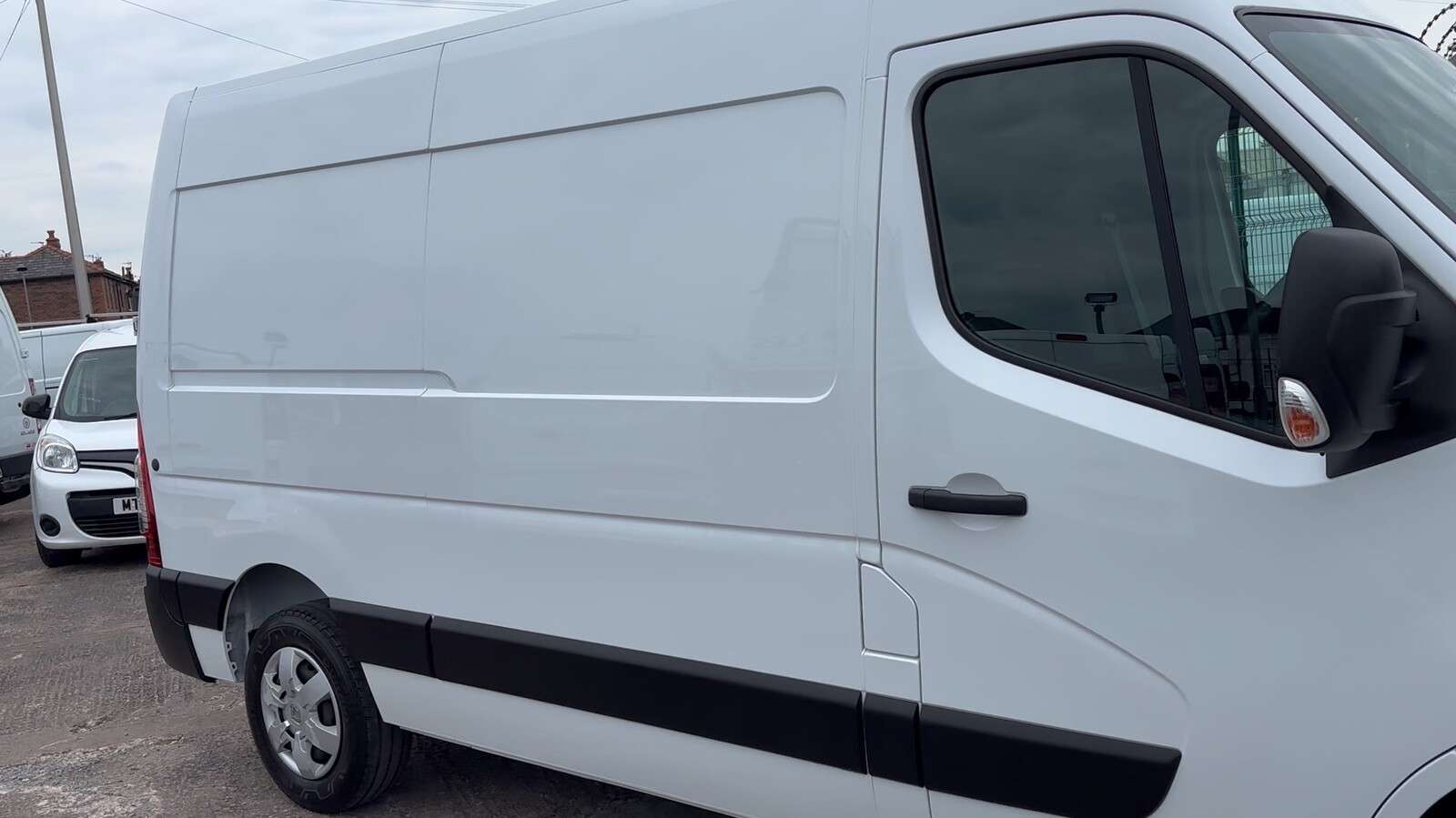 2021 RENAULT MASTER 2021 RENAULT MASTER