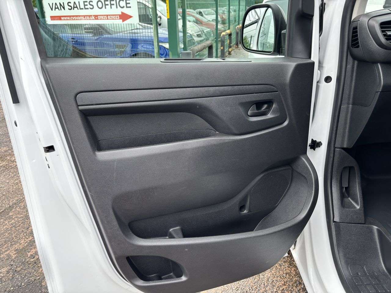 2023 VAUXHALL VIVARO 2023 VAUXHALL VIVARO