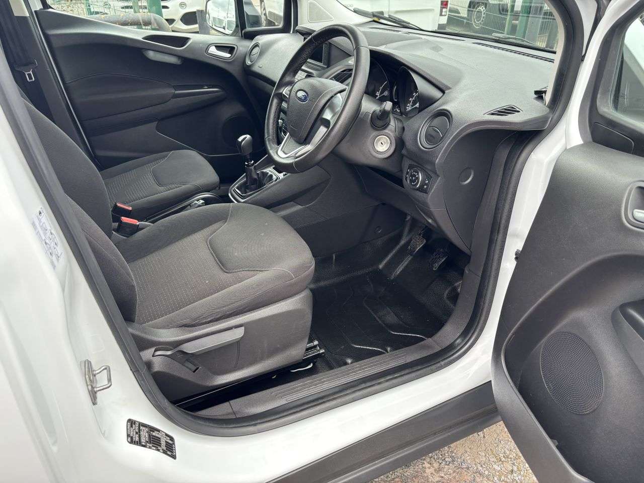 2020 FORD TRANSIT COURIER 2020 FORD TRANSIT COURIER