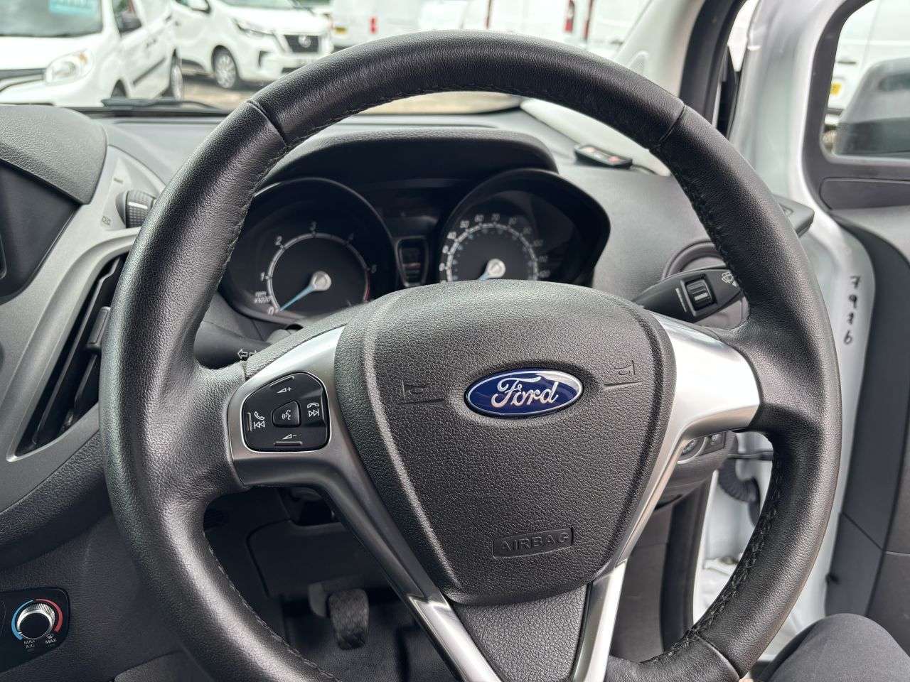 2020 FORD TRANSIT COURIER 2020 FORD TRANSIT COURIER