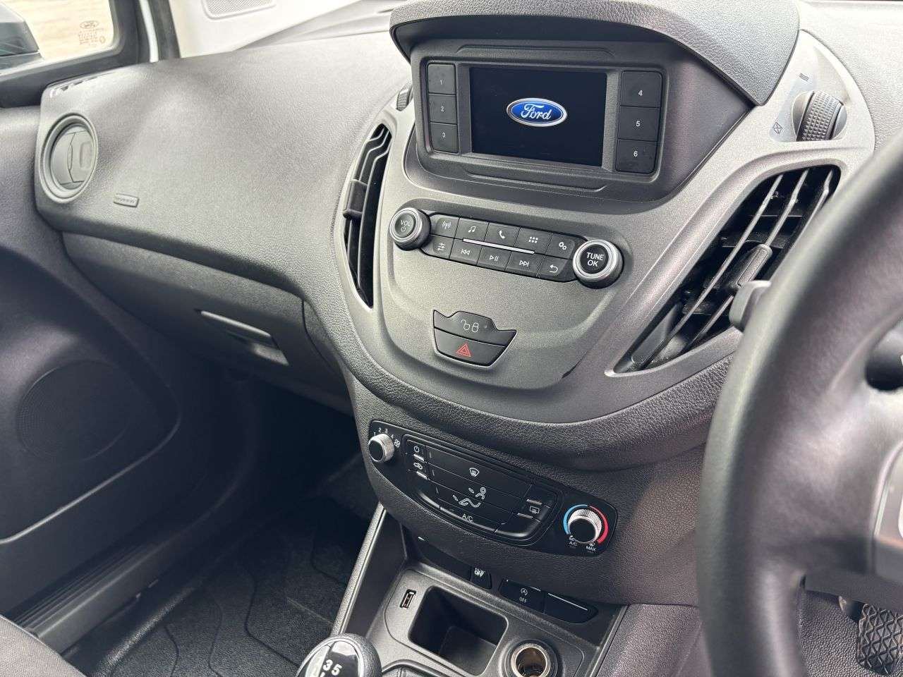 2022 FORD TRANSIT COURIER 2022 FORD TRANSIT COURIER