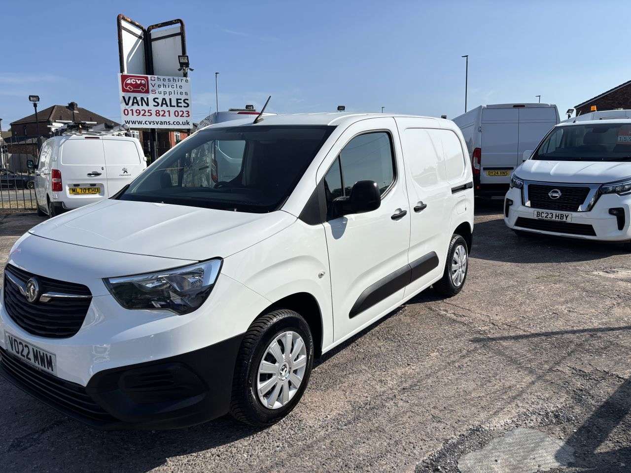 A 2022 VAUXHALL COMBO 1.5 Turbo D 2000 Edition Panel Van 4dr Diesel Manual L1 H1 Euro 6 (100 ps) A 2022 VAUXHALL COMBO 1.5 Turbo D 2000 Edition Panel Van 4dr Diesel Manual L1 H1 Euro 6 (100 ps)