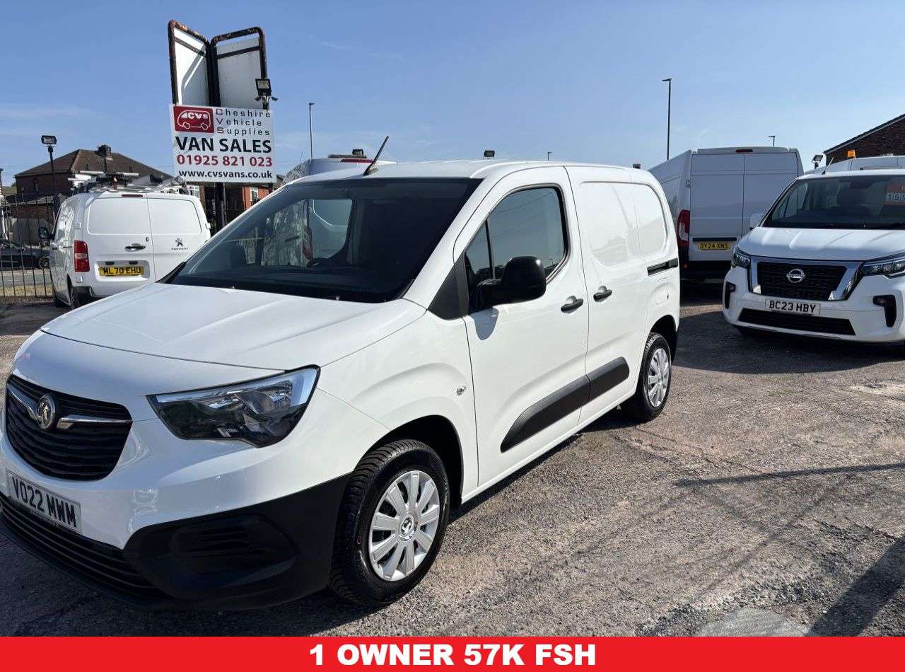 A 2022 VAUXHALL COMBO 1.5 Turbo D 2000 Edition Panel Van 4dr Diesel Manual L1 H1 Euro 6 (100 ps) A 2022 VAUXHALL COMBO 1.5 Turbo D 2000 Edition Panel Van 4dr Diesel Manual L1 H1 Euro 6 (100 ps)