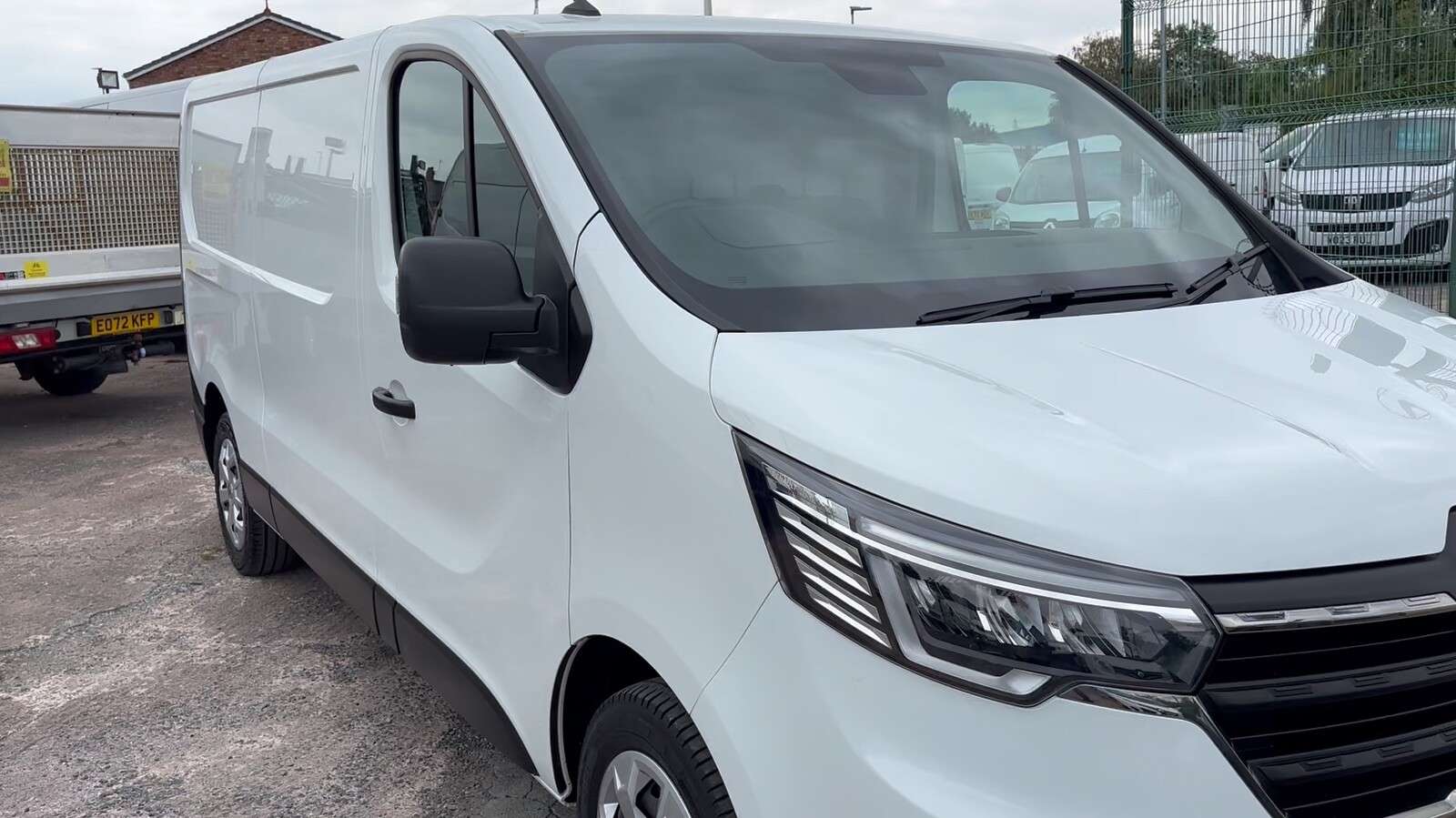 2022 RENAULT TRAFIC 2022 RENAULT TRAFIC
