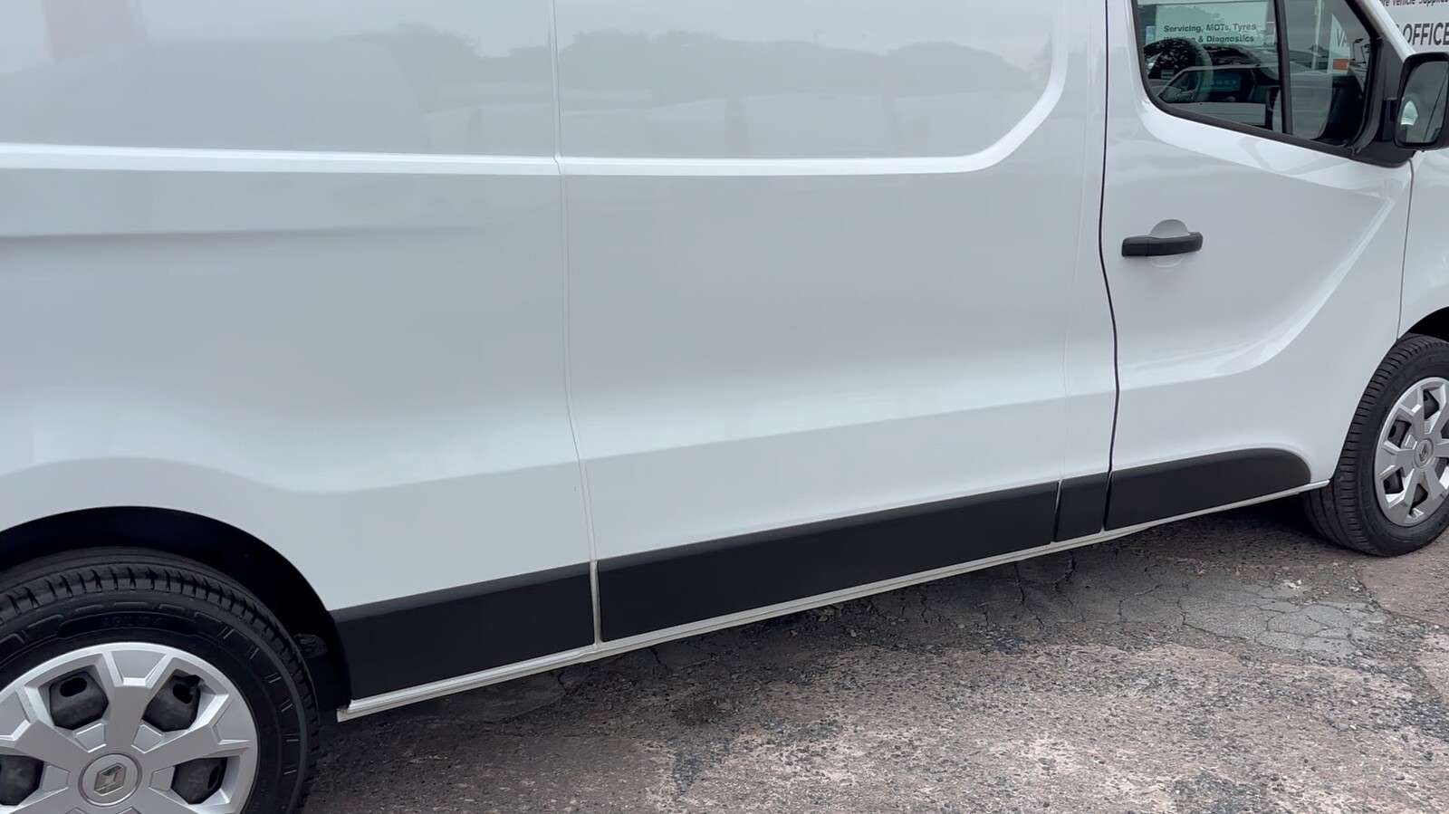 2022 RENAULT TRAFIC 2022 RENAULT TRAFIC