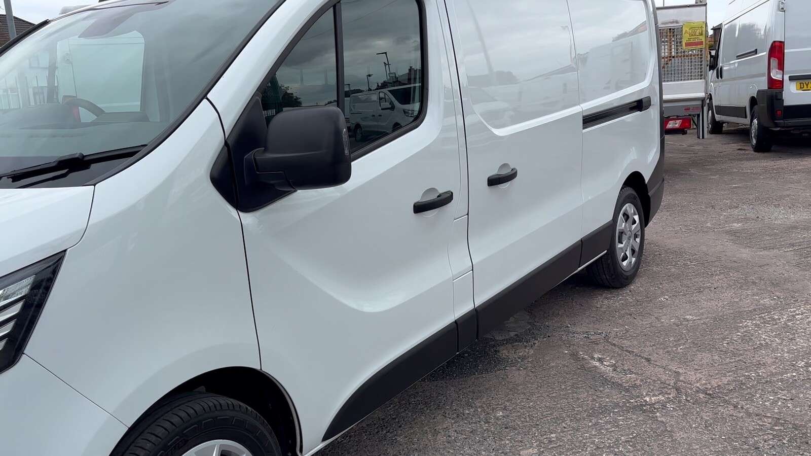 2022 RENAULT TRAFIC 2022 RENAULT TRAFIC