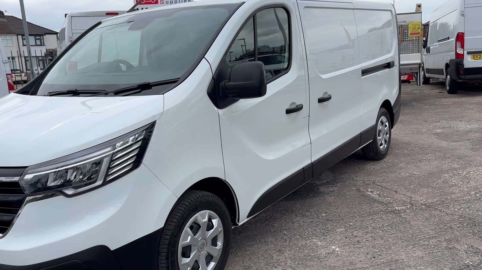 2022 RENAULT TRAFIC 2022 RENAULT TRAFIC