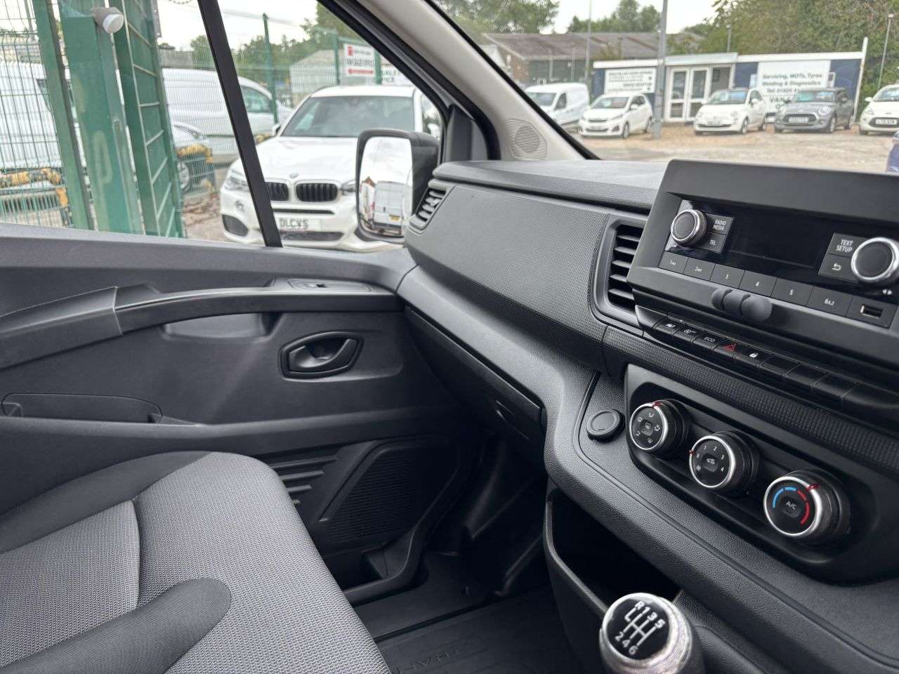 2022 RENAULT TRAFIC 2022 RENAULT TRAFIC
