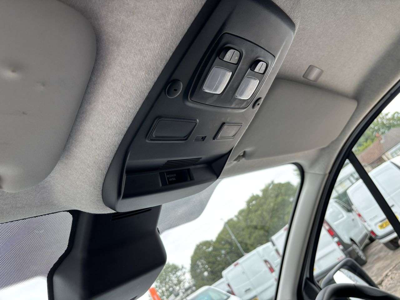 2022 RENAULT TRAFIC 2022 RENAULT TRAFIC