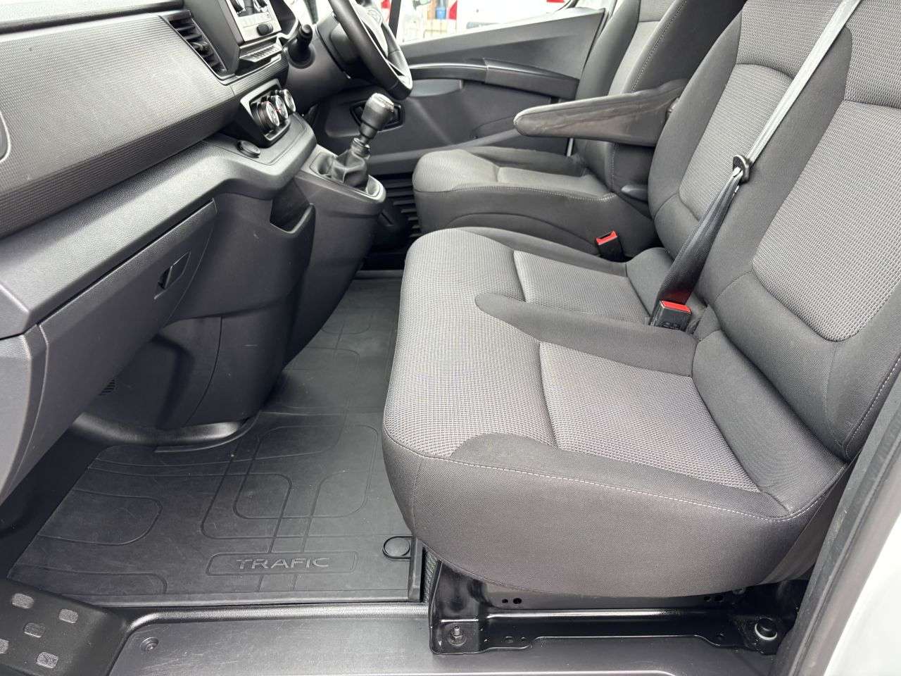 2022 RENAULT TRAFIC 2022 RENAULT TRAFIC
