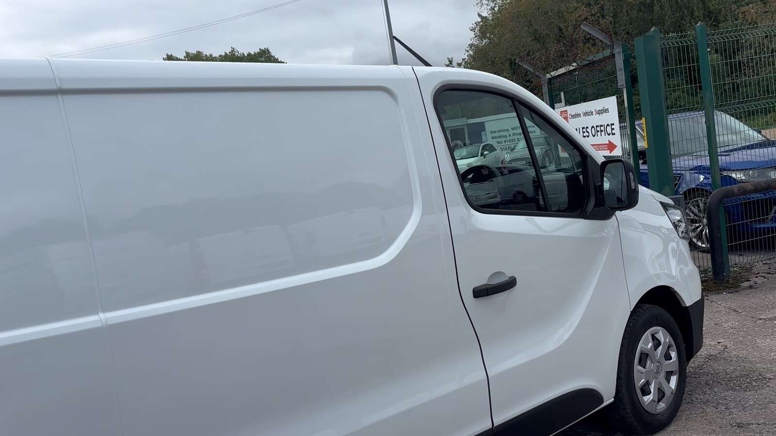 2022 RENAULT TRAFIC 2022 RENAULT TRAFIC