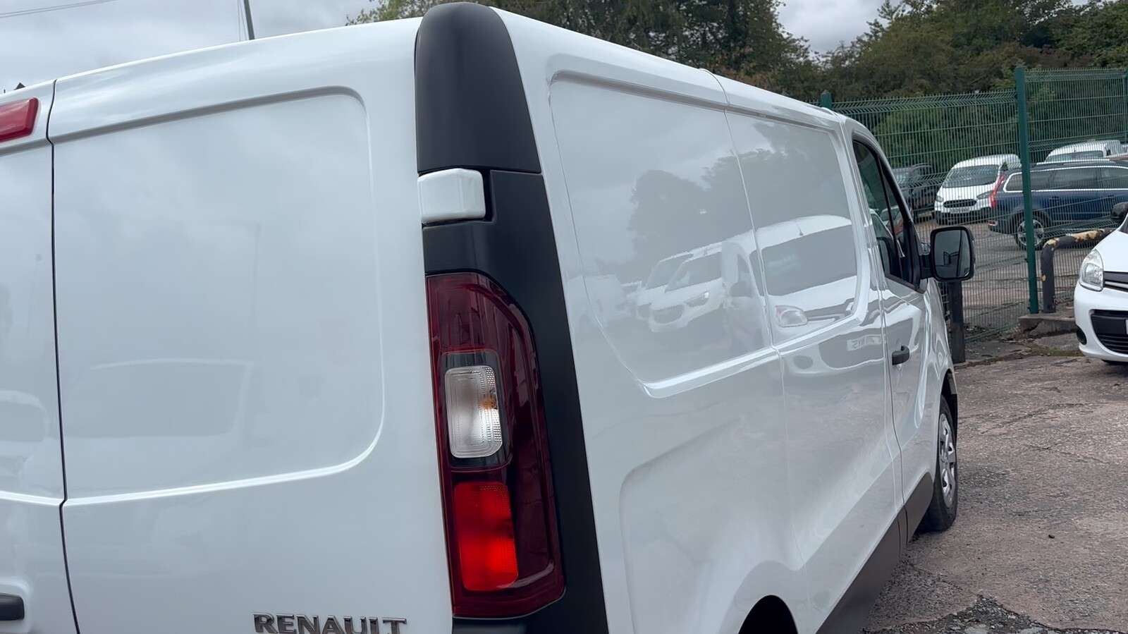 2022 RENAULT TRAFIC 2022 RENAULT TRAFIC