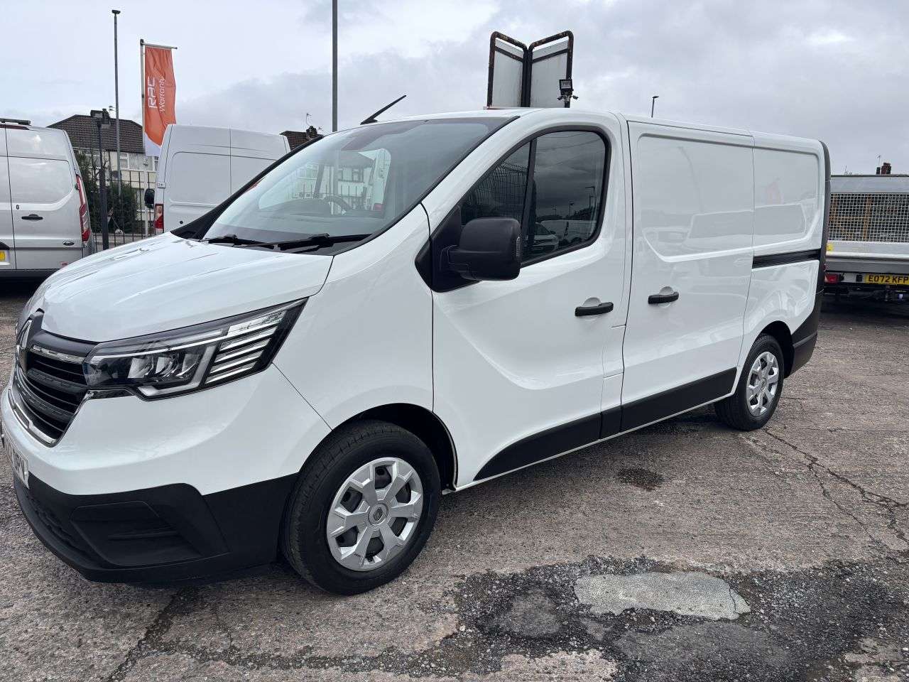 2022 RENAULT TRAFIC 2022 RENAULT TRAFIC