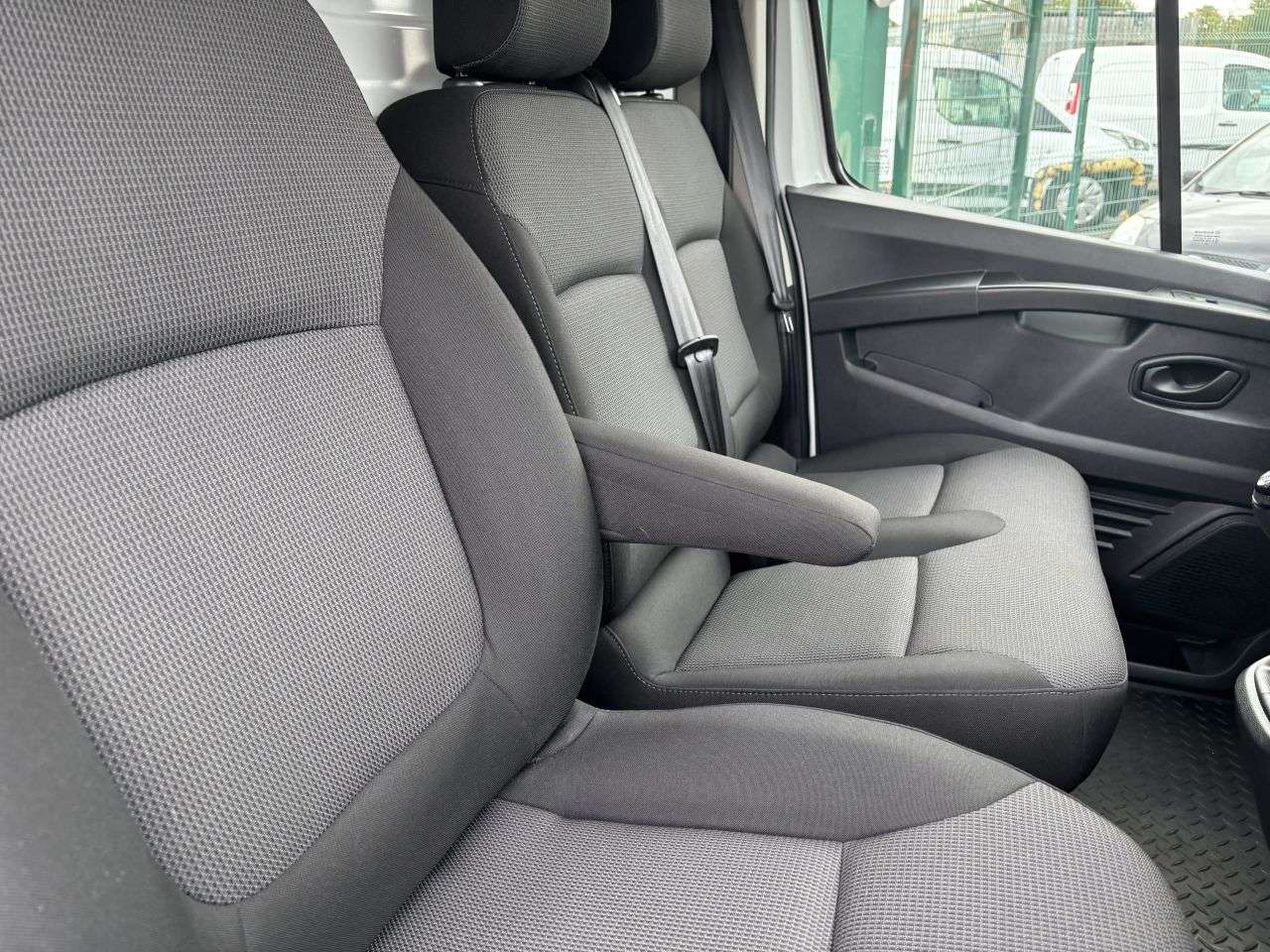 2022 RENAULT TRAFIC 2022 RENAULT TRAFIC