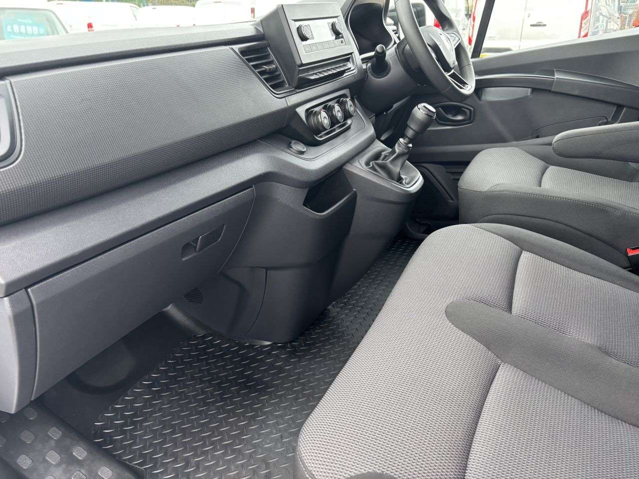 2022 RENAULT TRAFIC 2022 RENAULT TRAFIC