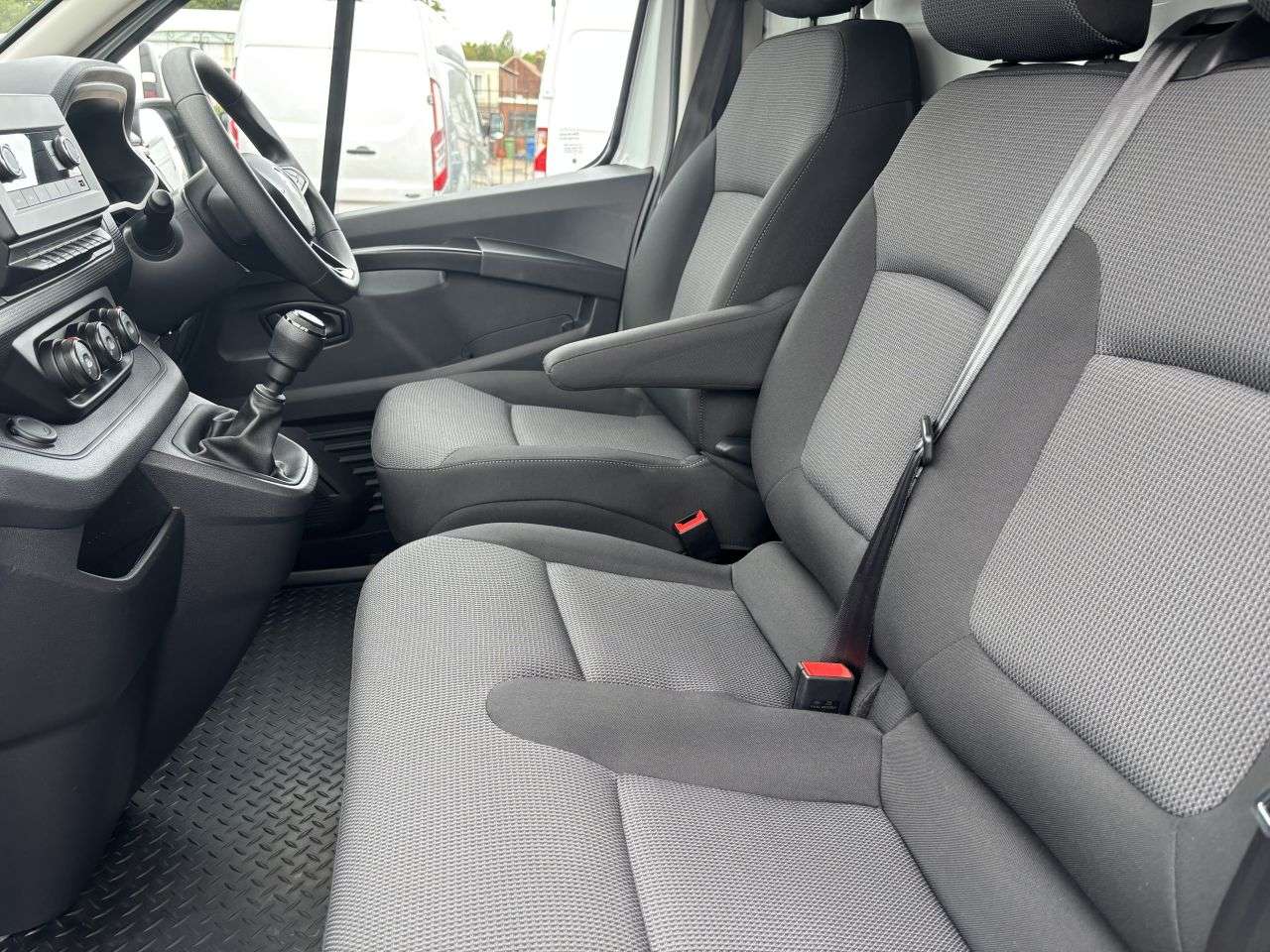 2022 RENAULT TRAFIC 2022 RENAULT TRAFIC