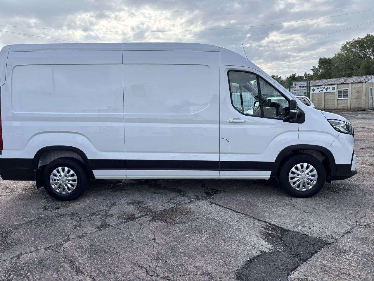 2024 MAXUS DELIVER 9 2024 MAXUS DELIVER 9