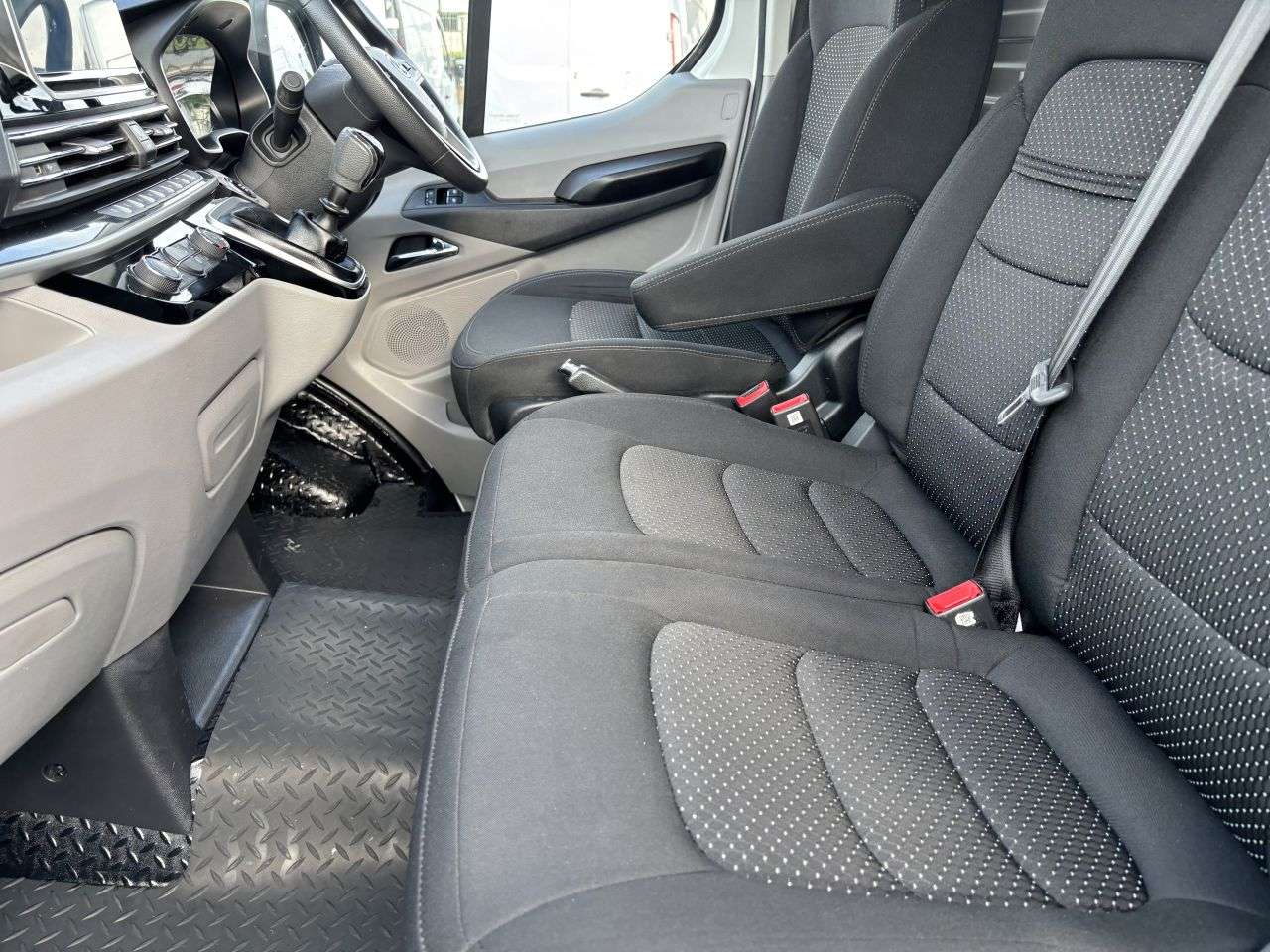 2024 MAXUS DELIVER 9 2024 MAXUS DELIVER 9