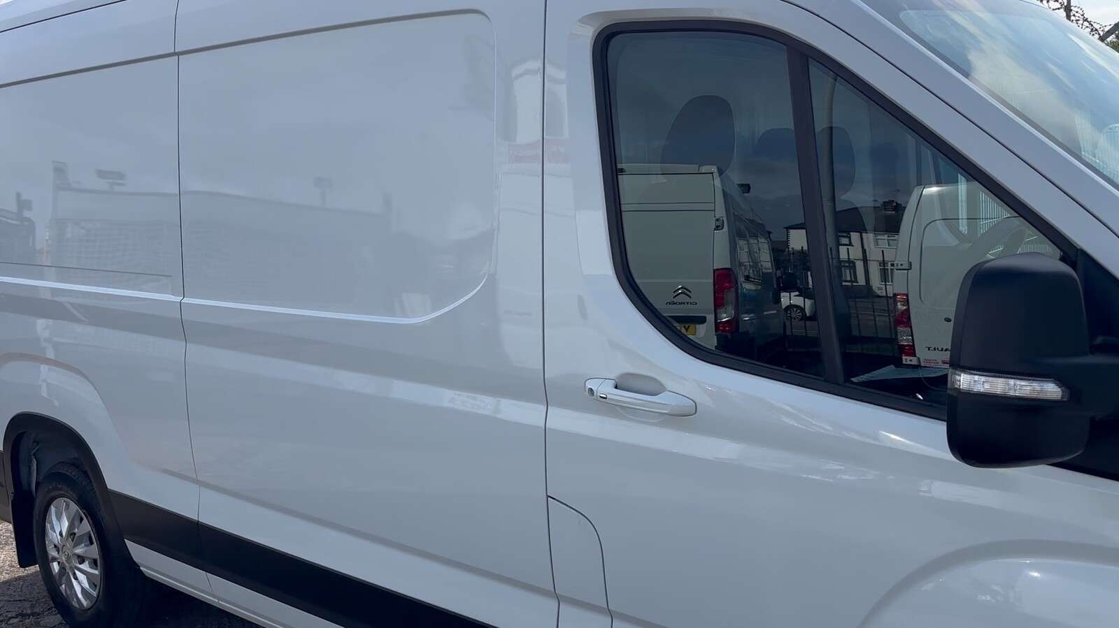 2024 MAXUS DELIVER 9 2024 MAXUS DELIVER 9