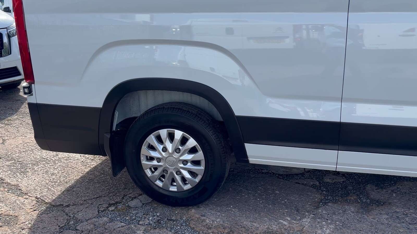 2024 MAXUS DELIVER 9 2024 MAXUS DELIVER 9