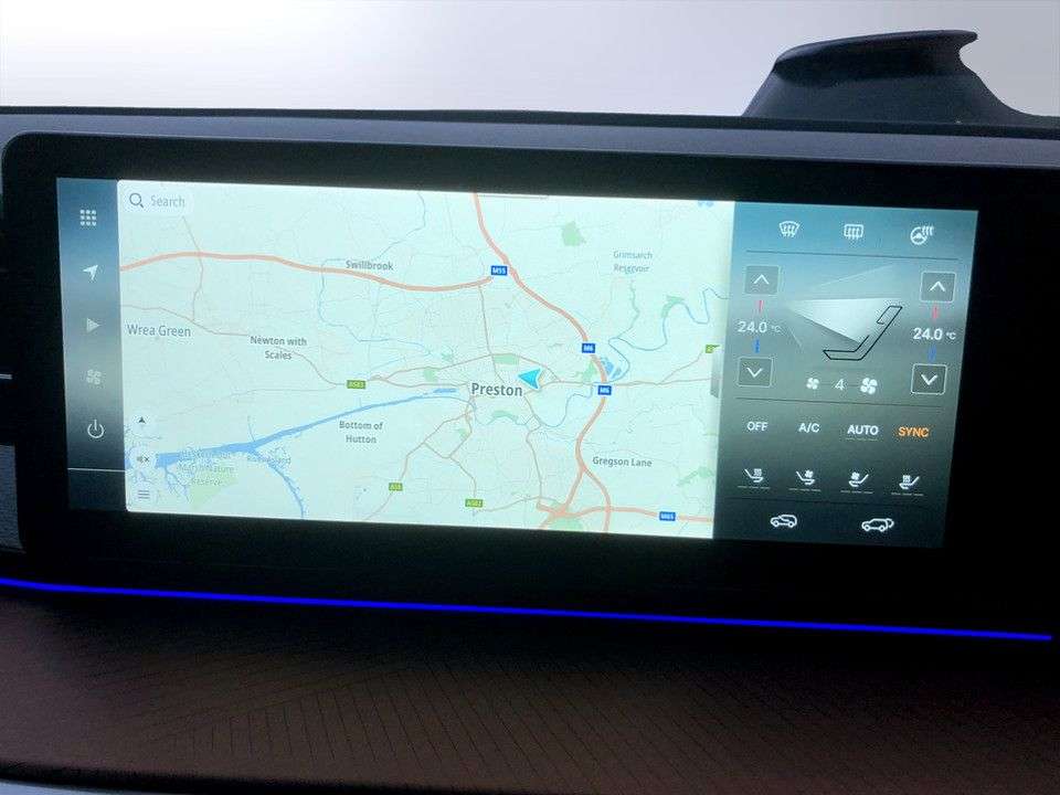 2024 KGM TORRES 2024 KGM TORRES