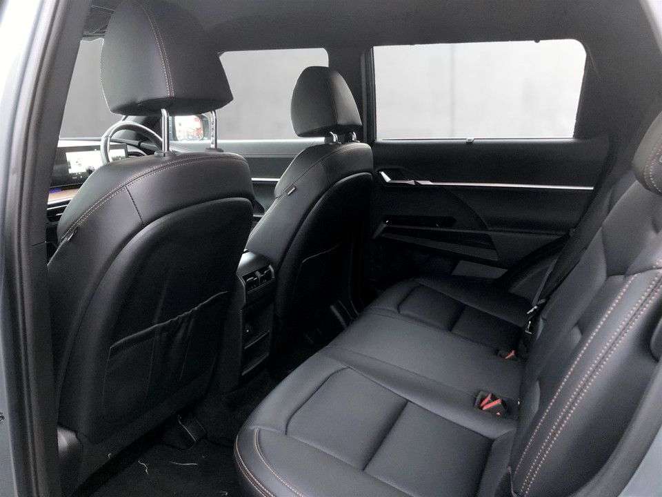 2024 KGM TORRES 2024 KGM TORRES