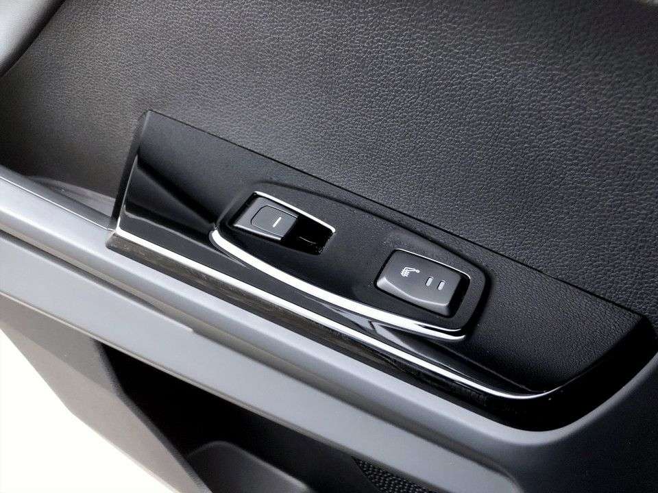 2024 KGM TORRES 2024 KGM TORRES