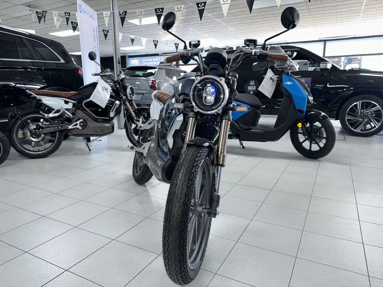 null VMOTO TC null VMOTO TC