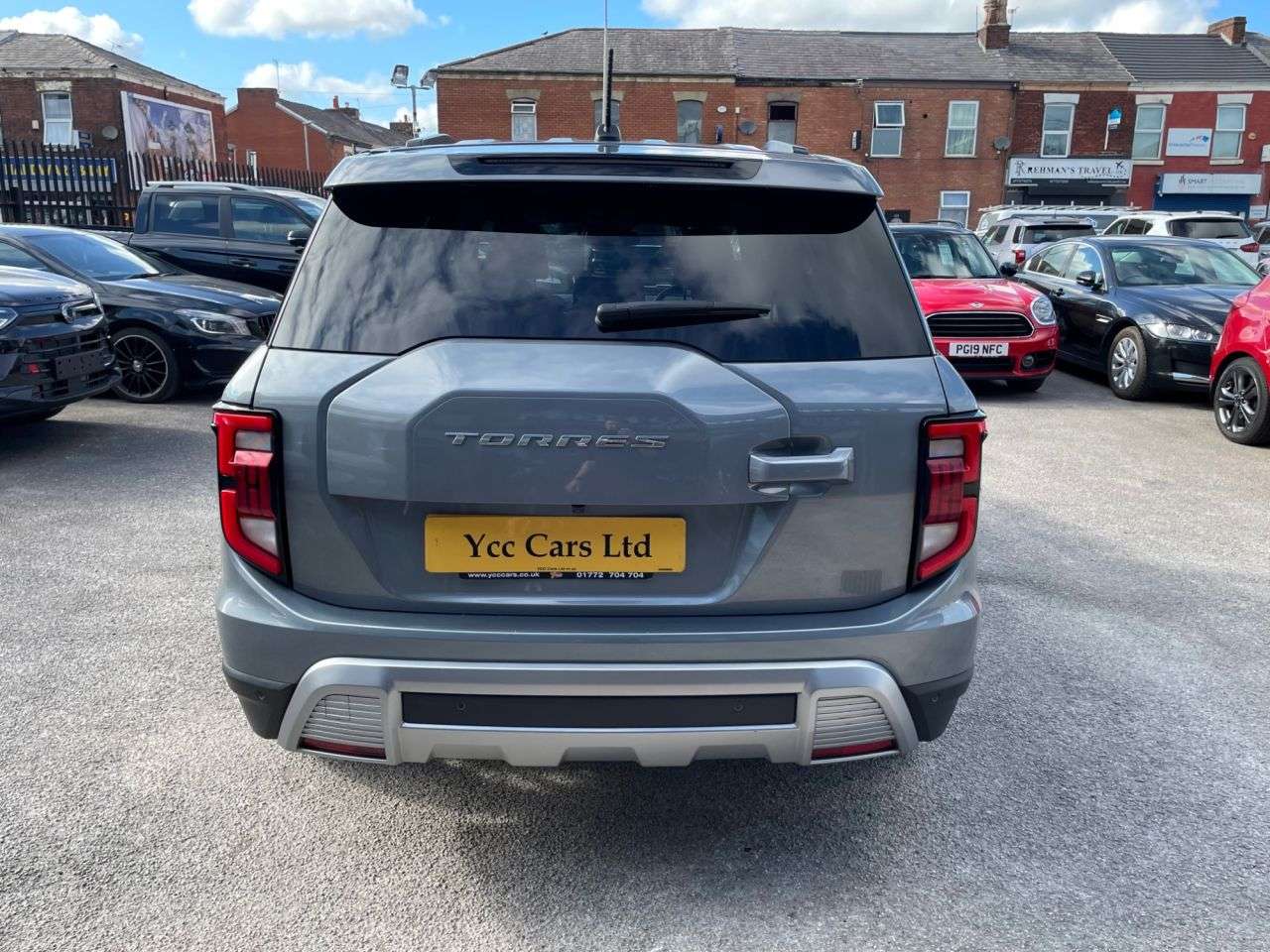 2024 KGM TORRES 2024 KGM TORRES