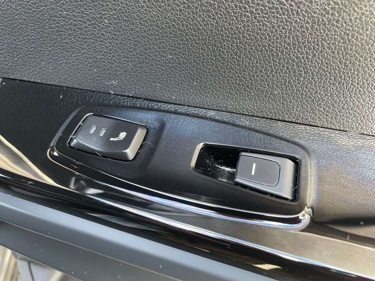 2024 KGM TORRES 2024 KGM TORRES