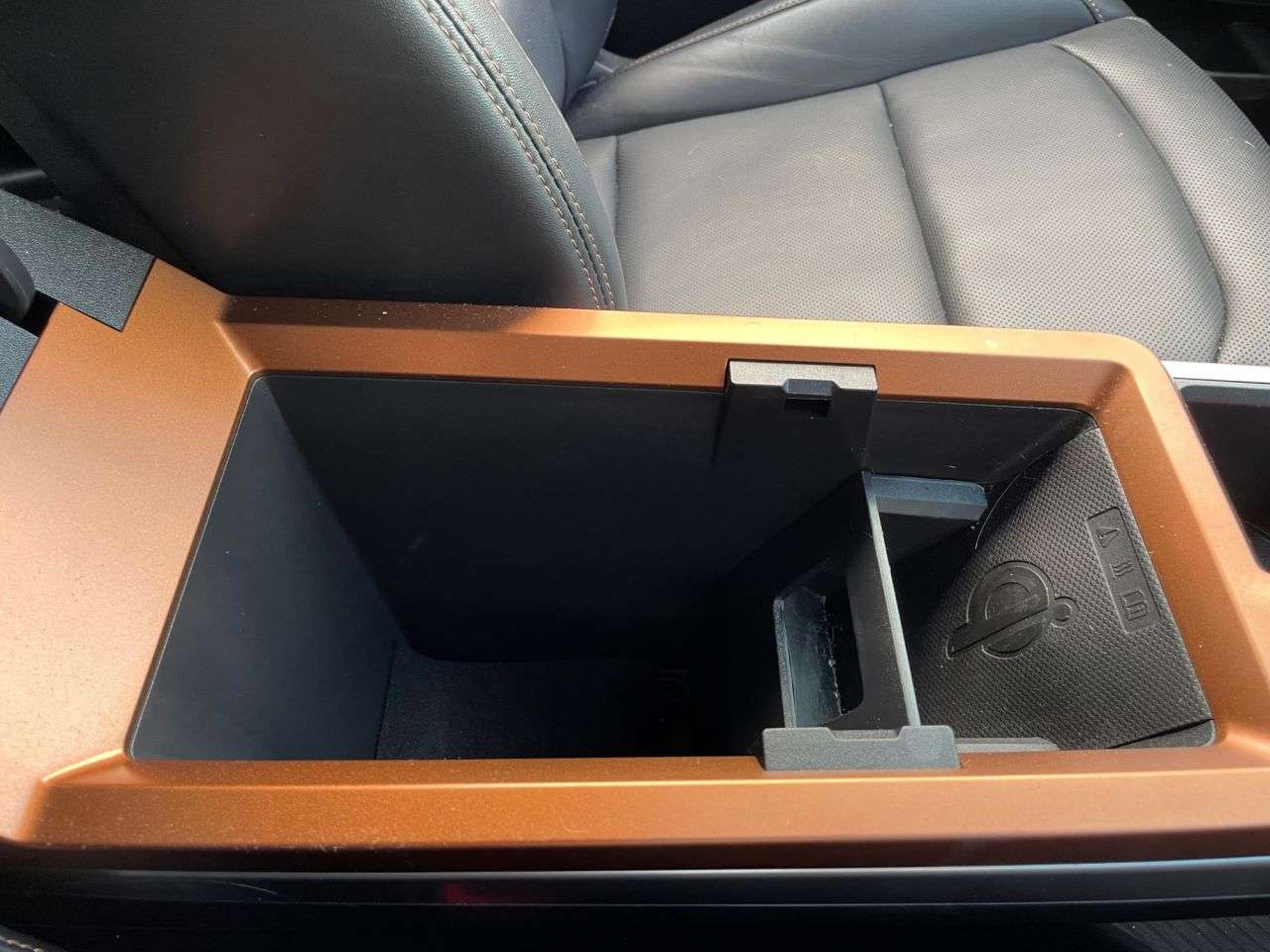 2024 KGM TORRES 2024 KGM TORRES