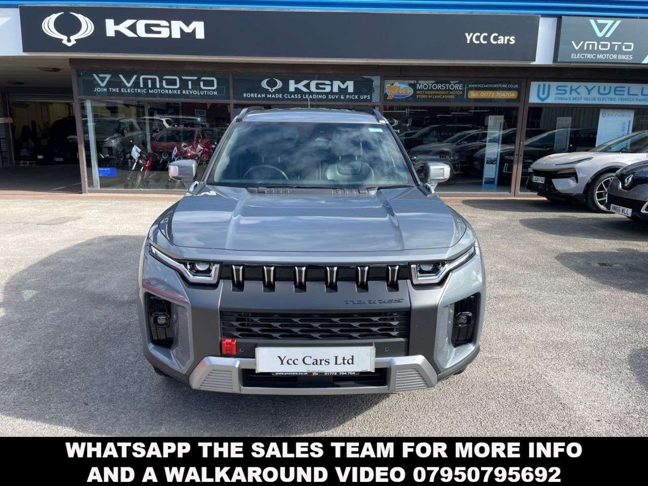 2024 KGM TORRES 2024 KGM TORRES