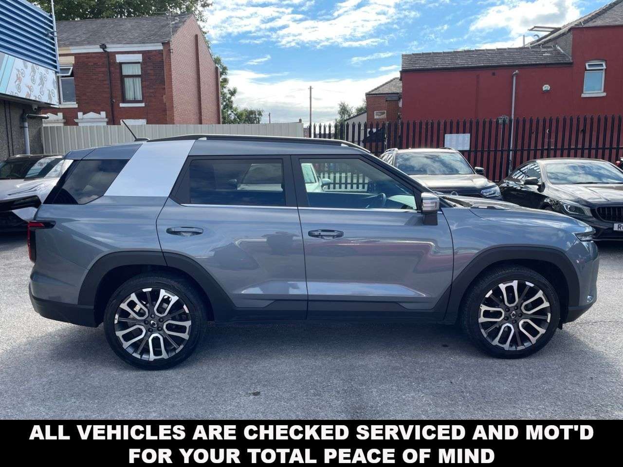 2024 KGM TORRES 2024 KGM TORRES