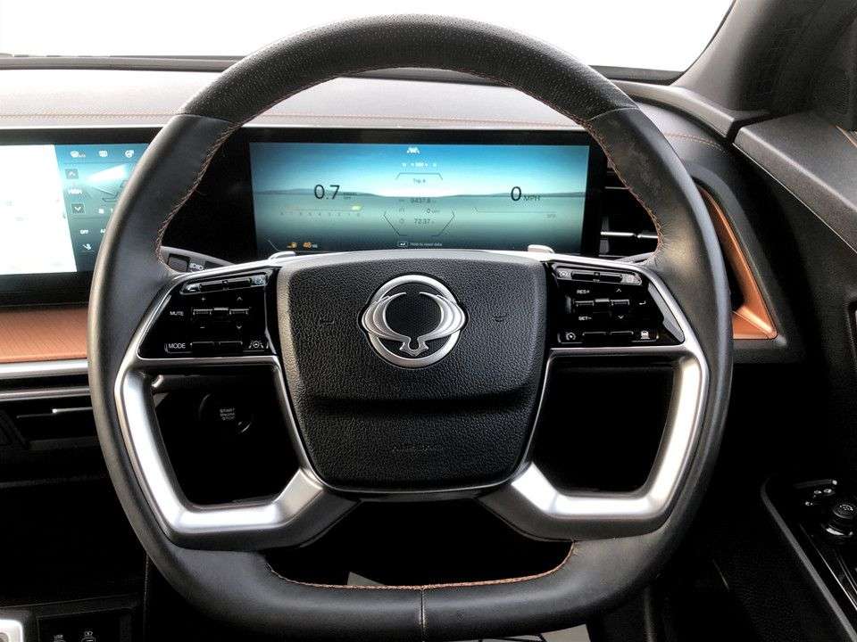 2024 KGM TORRES 2024 KGM TORRES