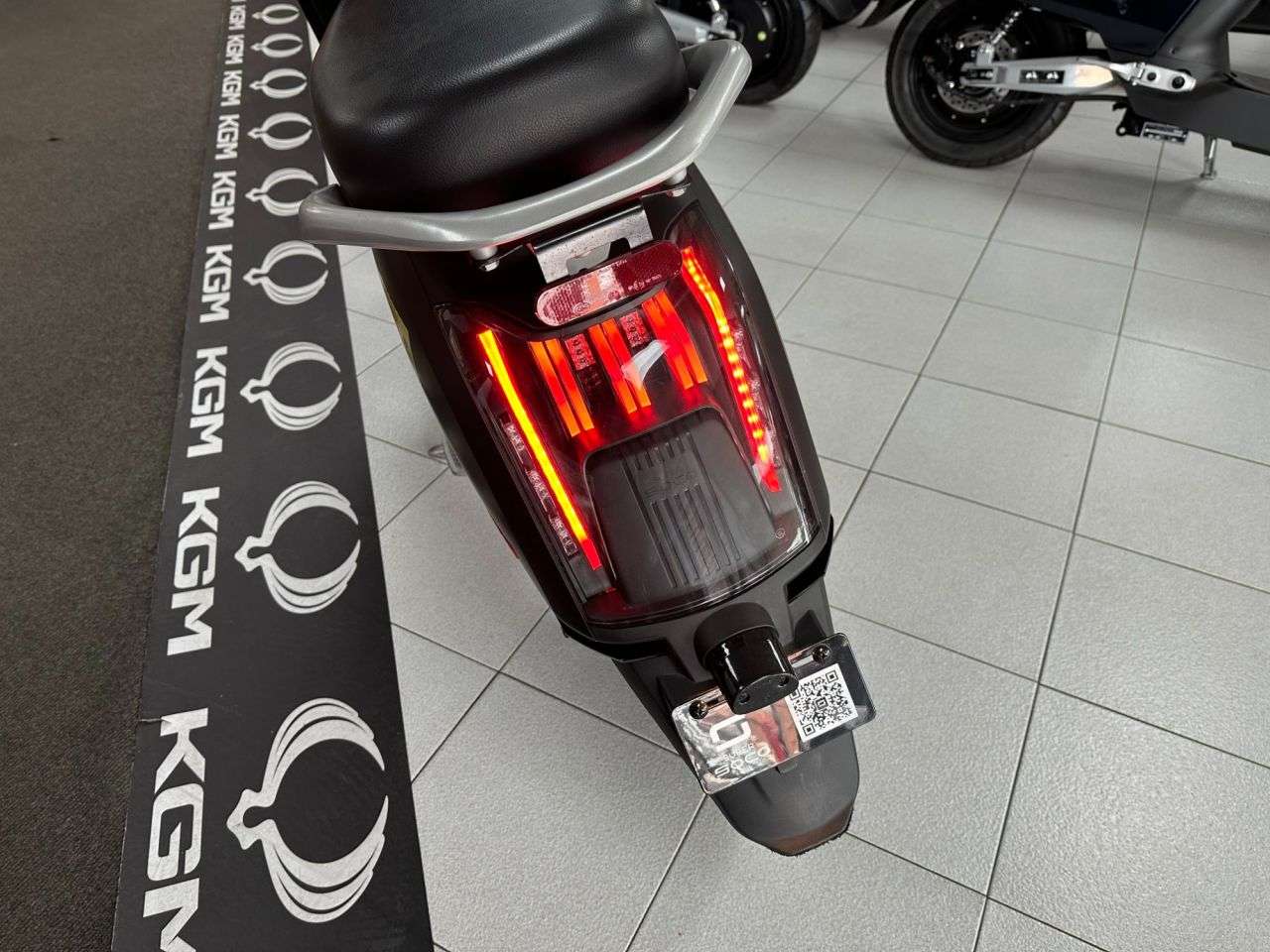 2025 VMOTO CUX 2025 VMOTO CUX