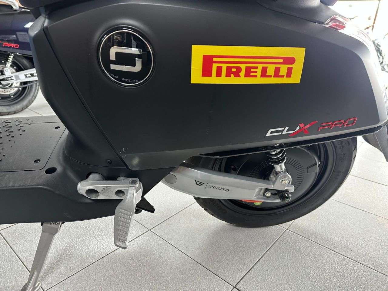 2025 VMOTO CUX 2025 VMOTO CUX