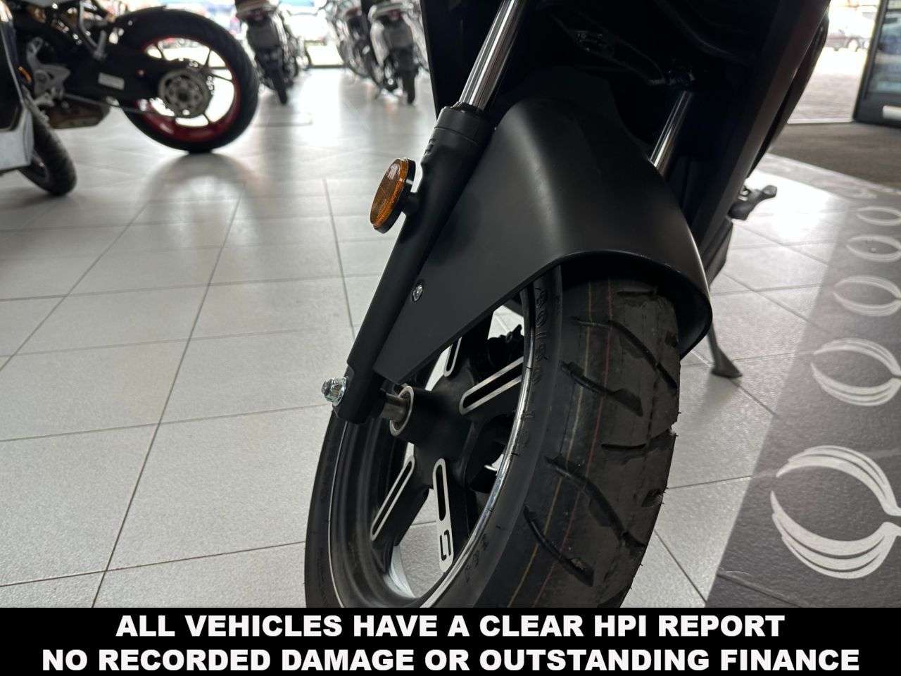 2025 VMOTO CUX 2025 VMOTO CUX