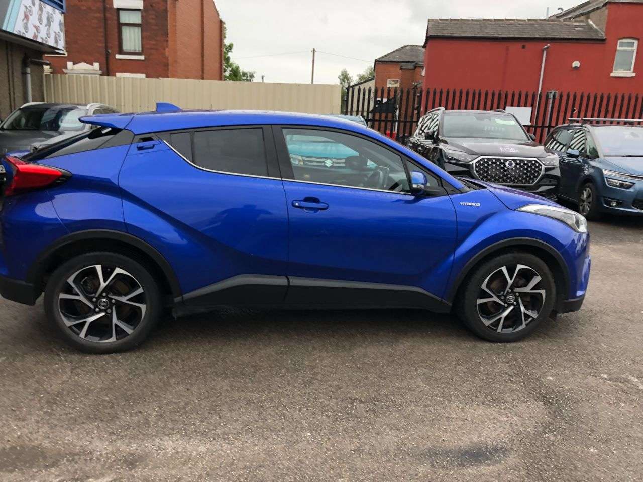 2019 TOYOTA C-HR 2019 TOYOTA C-HR